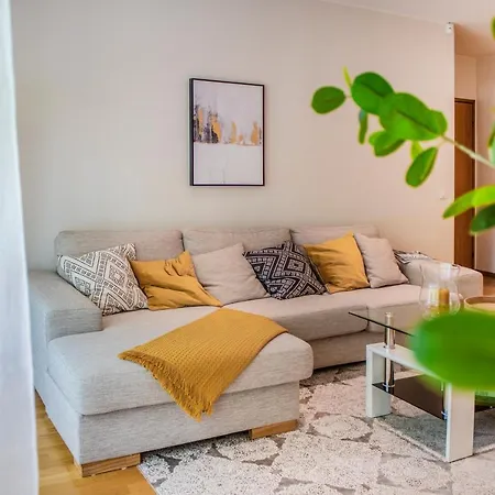 Apartment Cozy City Flat With Sauna & Free Parking *
