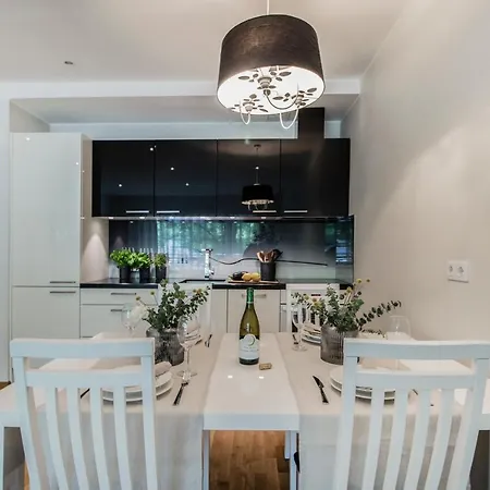 Cozy City Flat With Sauna & Free Parking *