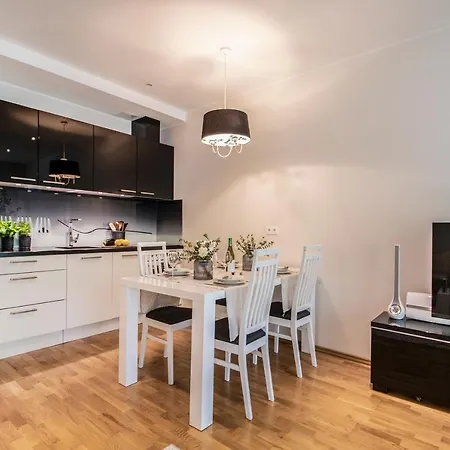 Apartamento Cozy City Flat With Sauna & Free Parking