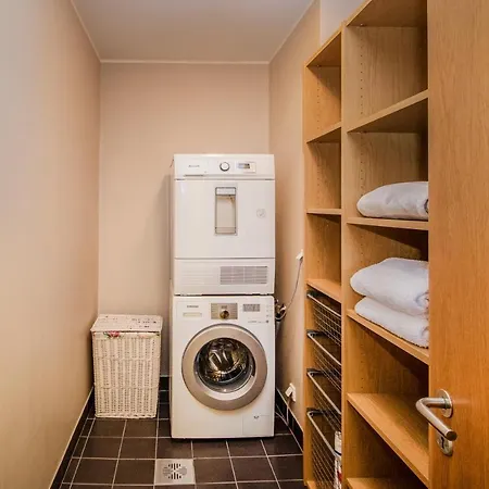 Apartment Cozy City Flat With Sauna & Free Parking